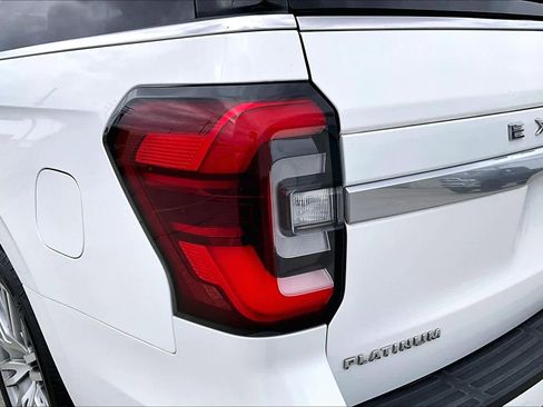 Used 2023 Ford Expedition Max Platinum RWD image 28