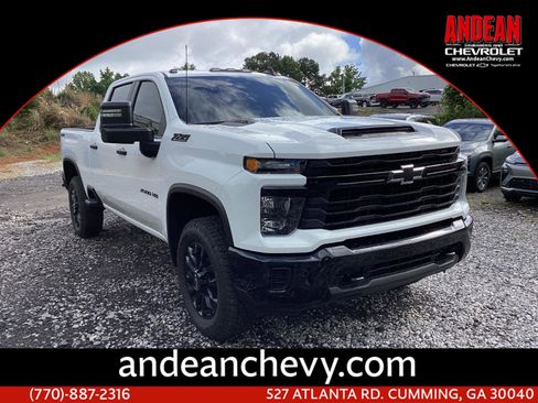 Used 2026 Chevrolet Silverado 2500 Custom w/ Custom Value Package AWD/4WD image 1