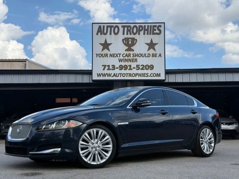 Used 2012 Jaguar XF Portfolio RWD image 34
