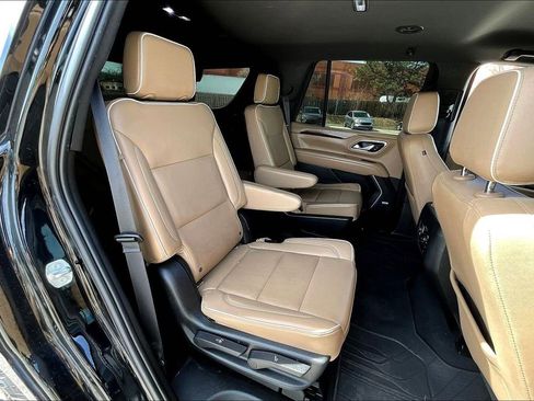 Used 2021 Chevrolet Tahoe Premier AWD/4WD image 25