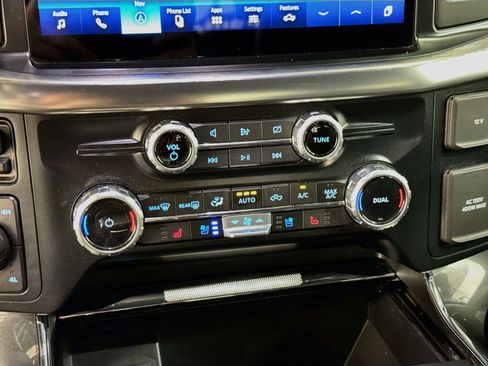 Used 2023 Ford F150 Lariat AWD/4WD image 16