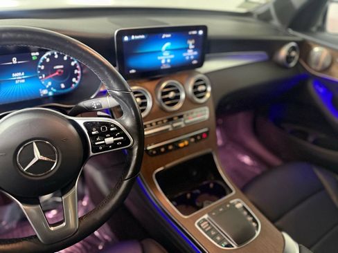 Used 2021 Mercedes-Benz GLC 300 4MATIC image 18