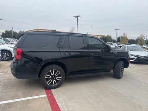 Used 2021 GMC Yukon AT4 w/ Technology Package image 3