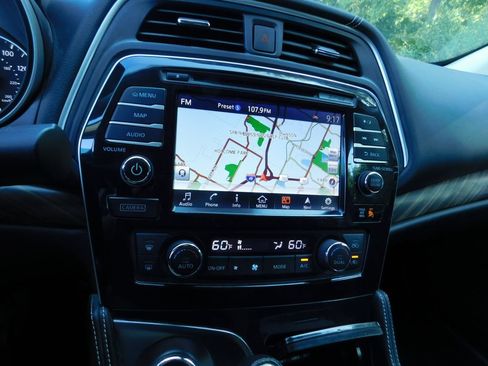 Used 2017 Nissan Maxima Platinum FWD image 10