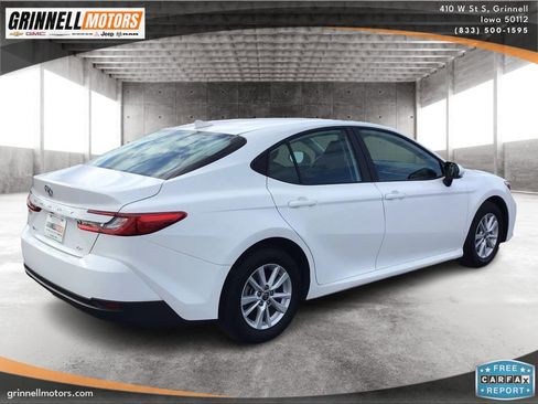 Used 2026 Toyota Camry LE FWD image 5