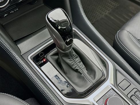 Used 2019 Subaru Forester Limited w/ Popular Package #3 image 18