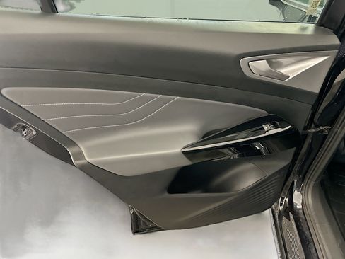 Used 2023 Volkswagen ID.4 Pro S AWD/4WD image 28