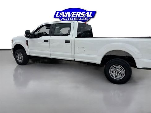 Used 2022 Ford F350 XL w/ Power Equipment Group image 4