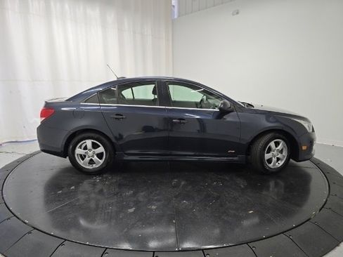 Used 2016 Chevrolet Cruze LT w/ RS Package FWD image 21