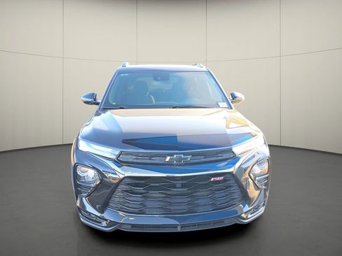 Used 2022 Chevrolet TrailBlazer RS w/ Sun and Liftgate Package image 2