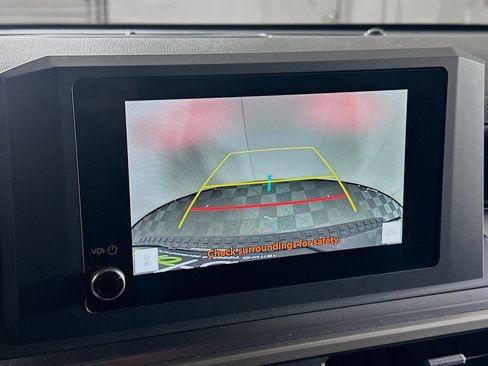 Used 2025 Toyota 4Runner SR5 image 23