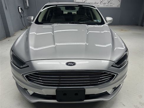 Used 2017 Ford Fusion Energi SE image 10