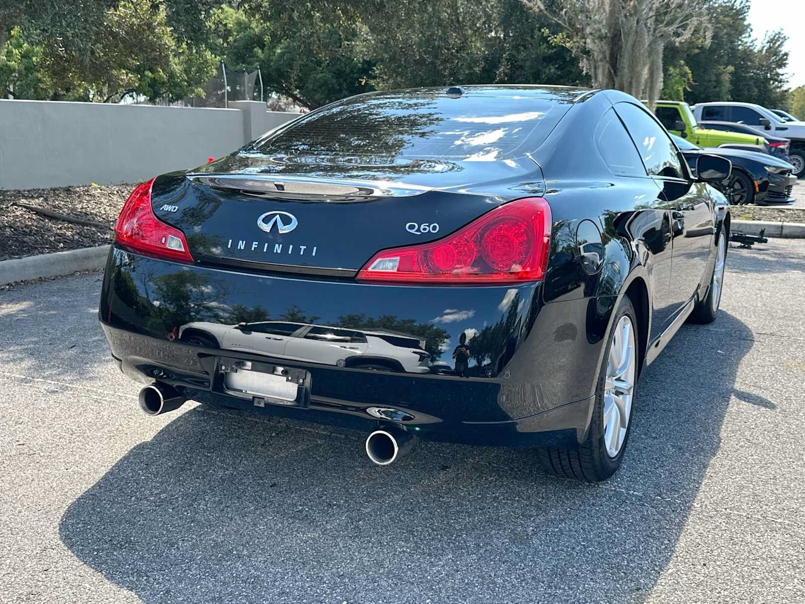 Used 2015 INFINITI Q60 AWD Coupe w/ Premium Package image 6