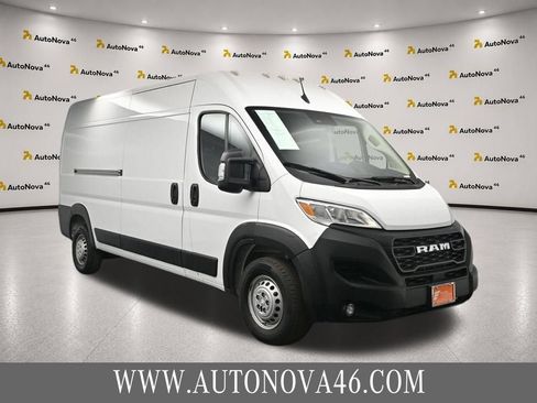 Used 2025 RAM ProMaster 2500 w/ Convenience Group FWD image 11