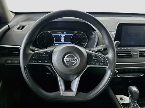 Used 2021 Nissan Altima 2.5 SV FWD image 17