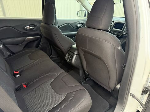 Used 2020 Jeep Cherokee Latitude image 33