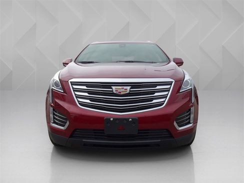 Used 2018 Cadillac XT5 Luxury w/ Driver Awareness Package image 8