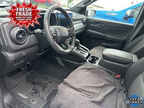 Used 2023 Chevrolet Colorado W/T w/ WT Convenience Package II AWD/4WD image 5
