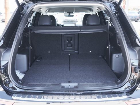 Used 2025 Mitsubishi Outlander SE image 24