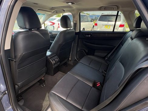 Used 2015 Subaru Outback 2.5i Limited AWD/4WD image 31