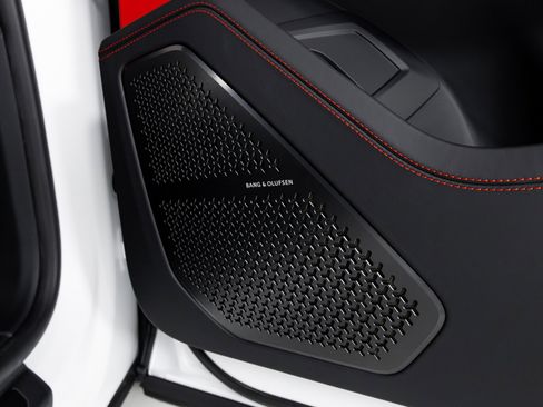 Used 2024 Lamborghini Urus S image 35