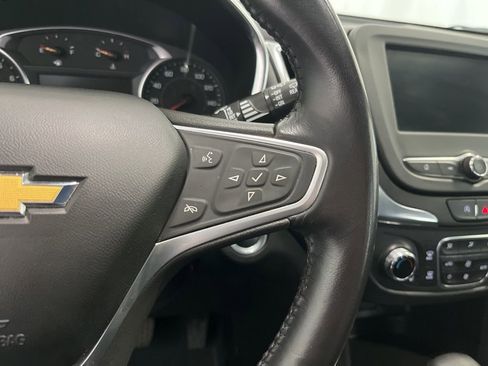 Used 2022 Chevrolet Equinox LT AWD/4WD image 7