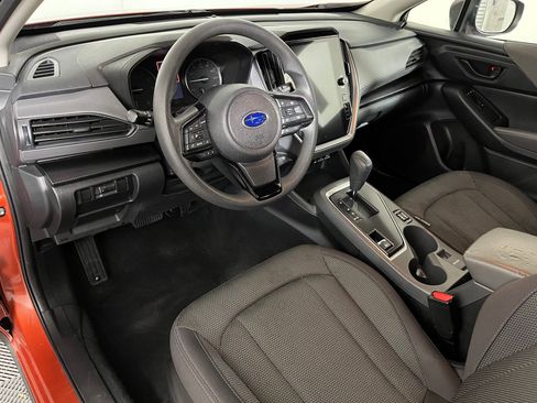Used 2024 Subaru Crosstrek 2.0i Premium image 3