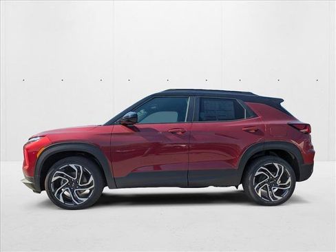 New 2025 Chevrolet TrailBlazer RS w/ Convenience Package AWD/4WD image 5