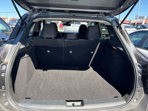 Used 2025 Nissan Kicks SV image 29