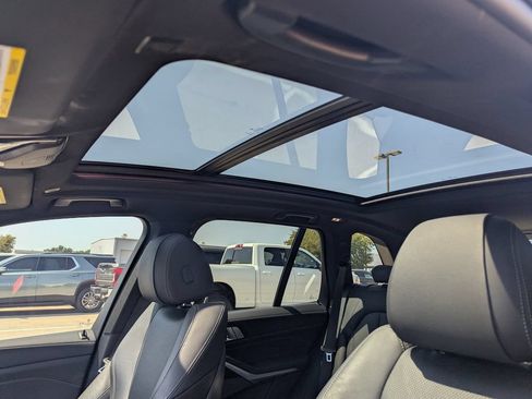 Used 2021 BMW X5 xDrive40i w/ Premium Package AWD/4WD image 13