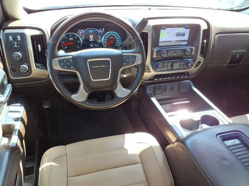 Used 2017 GMC Sierra 1500 Denali w/ Denali Ultimate Package AWD/4WD image 22