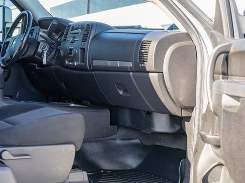 Used 2013 Chevrolet Silverado 2500 LT image 19