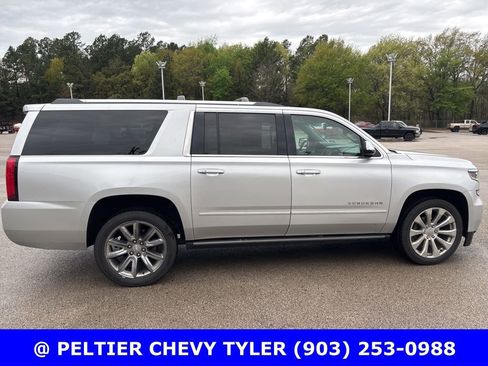 Used 2018 Chevrolet Suburban Premier image 8