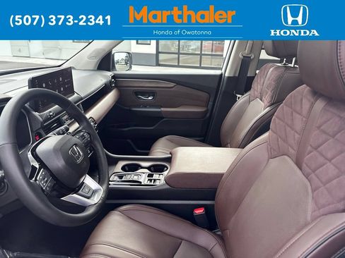 Used 2026 Honda Pilot Elite image 11