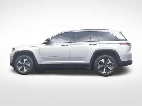 Used 2023 Jeep Grand Cherokee 4WD 4xe image 37