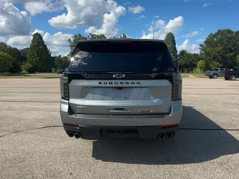 Certified 2025 Chevrolet Suburban RST w/ Advanced Technology Package AWD/4WD image 7