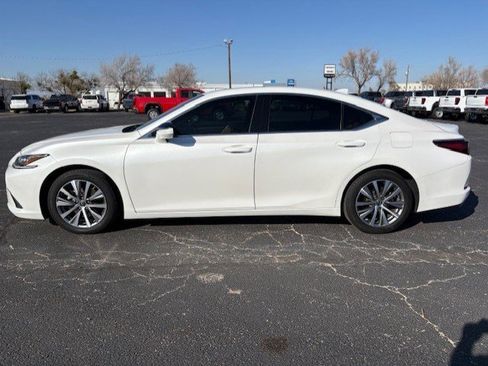 Used 2021 Lexus ES 350 w/ Premium Package image 4
