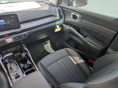 New 2026 Kia Sorento SX image 17