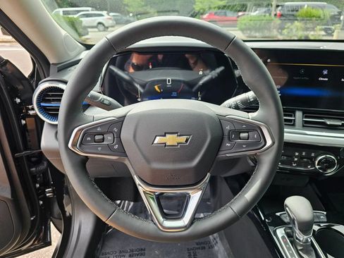 New 2026 Chevrolet Trax LT w/ Driver Confidence Package FWD image 24