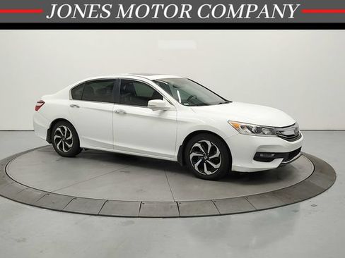 Used 2017 Honda Accord EX-L image 1
