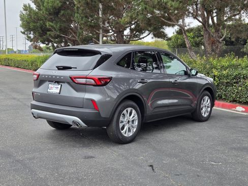 Used 2025 Ford Escape Active w/ Tech Pack #1 image 4