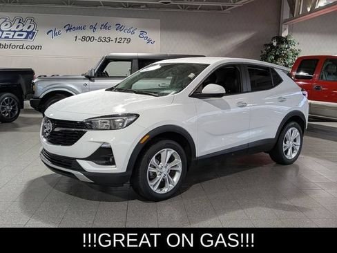 Used 2023 Buick Encore GX Preferred w/ Cold Weather Comfort Package AWD/4WD image 4