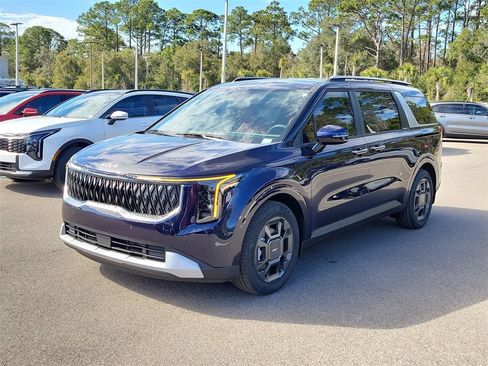 New 2026 Kia Carnival EX image 3