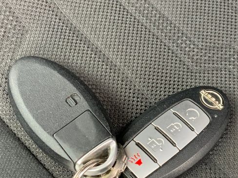 Used 2022 Nissan Frontier PRO-4X w/ Technology Package image 33