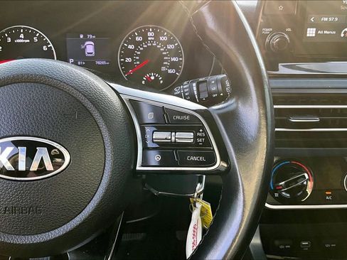 Used 2021 Kia Seltos S FWD image 16
