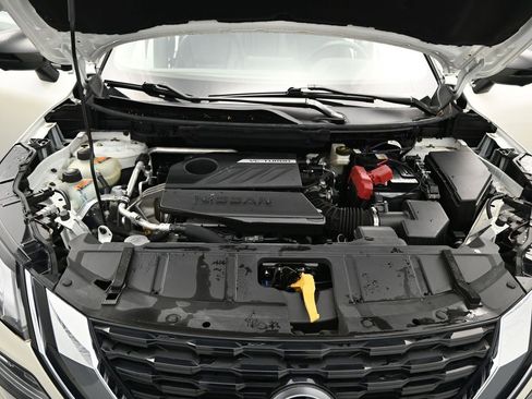 Used 2023 Nissan Rogue SL AWD/4WD image 5