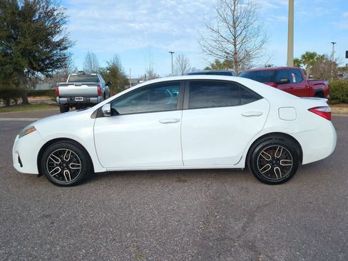 Used 2015 Toyota Corolla S image 3