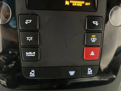 Used 2025 Kia Carnival LXS image 66
