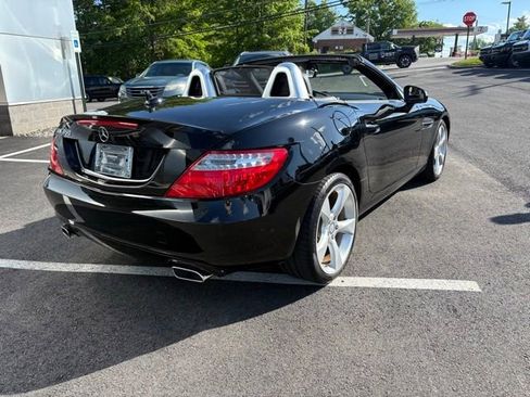 Used 2012 Mercedes-Benz SLK 350 image 3