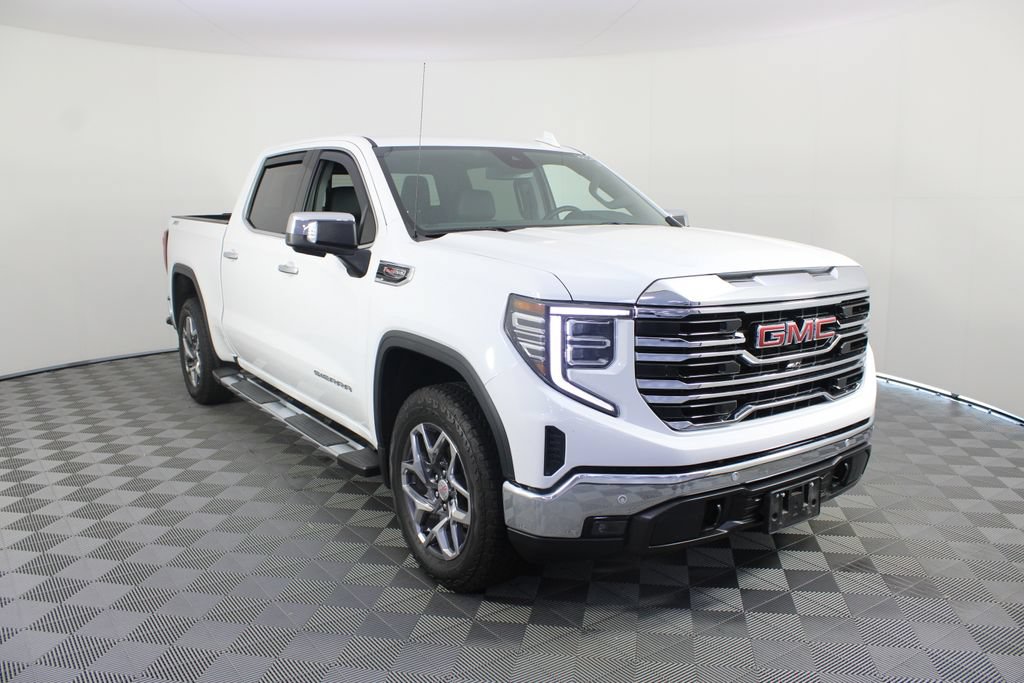 Used 2025 GMC Sierra 1500 SLT w/ SLT Premium Plus Package AWD/4WD image 28